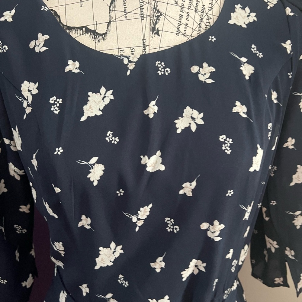 Trixxi Long Sleeve Dress NWT - Picture 2 of 12
